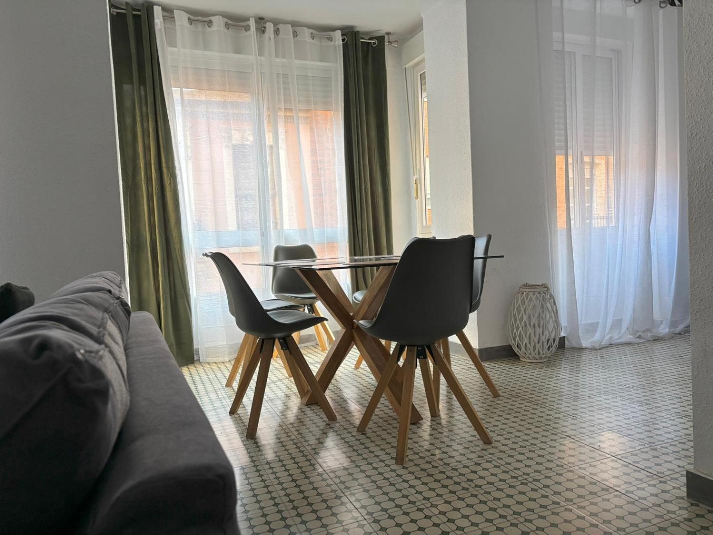 Beautiful Appartment In The Heart Of 阿利坎特 外观 照片
